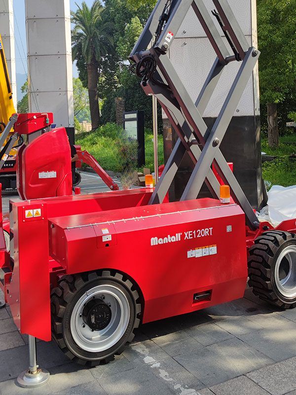 自行越野式剪叉型高空作業(yè)平臺(tái),XE-RT系列